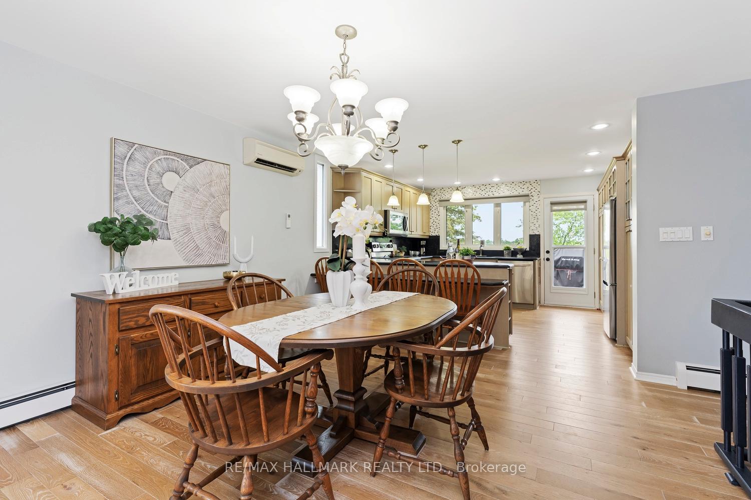 16 Price Drive, Oro-Medonte — photo 4 of 5