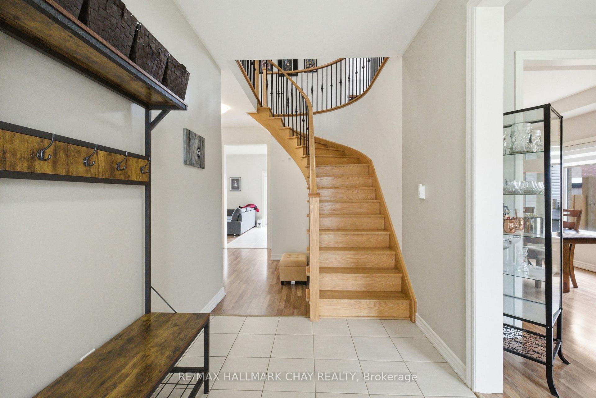 215 Breton Street, Clearview — photo 4 of 5