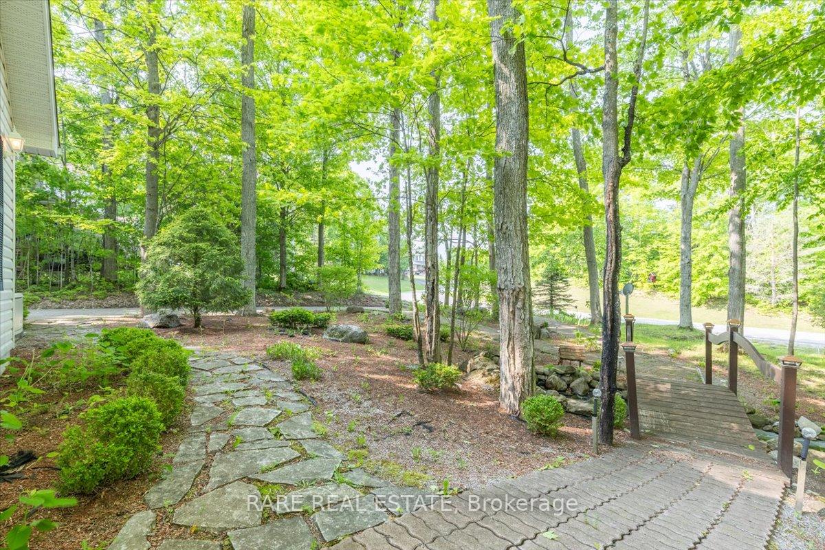 37 Boyd Crescent, Oro-Medonte — photo 2 of 5