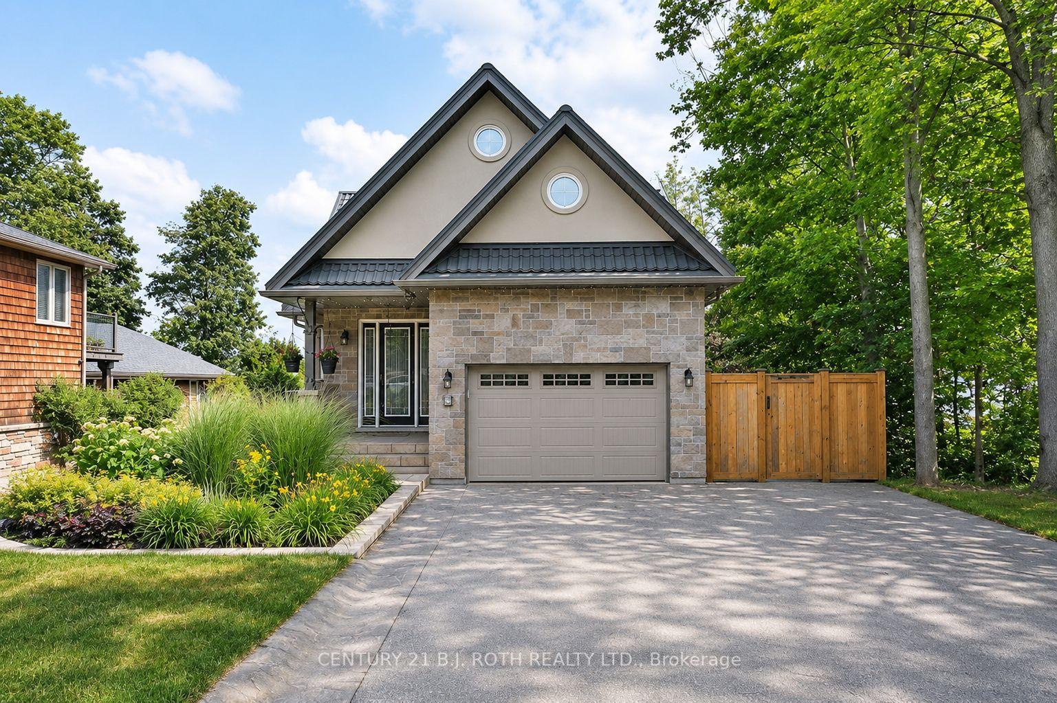 9 Greenwood Forest Road, Oro-Medonte, ON L0L 2E0 — Oro-Medonte, Ontario