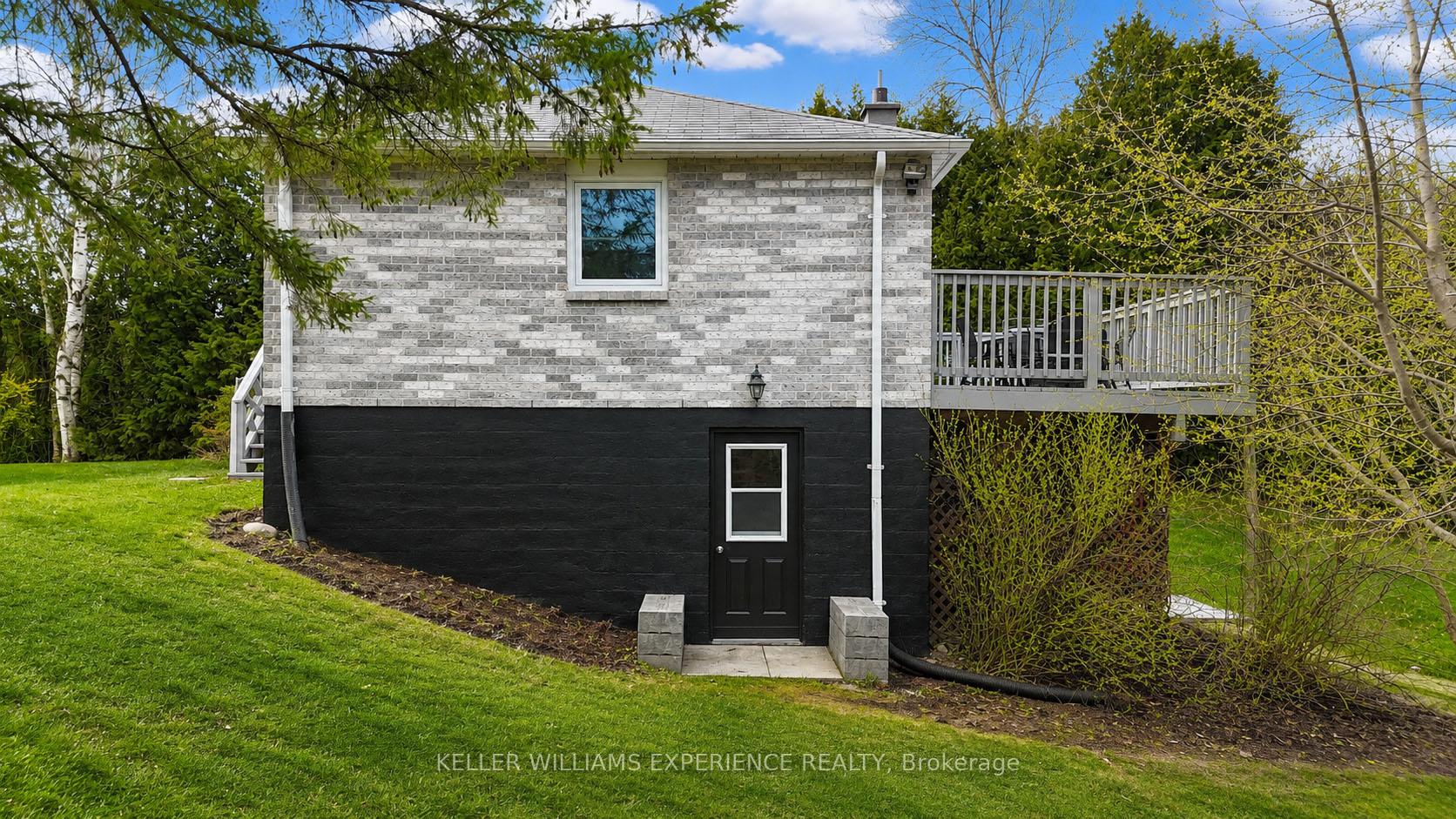 6 Slemish Avenue, Springwater — photo 2 of 5