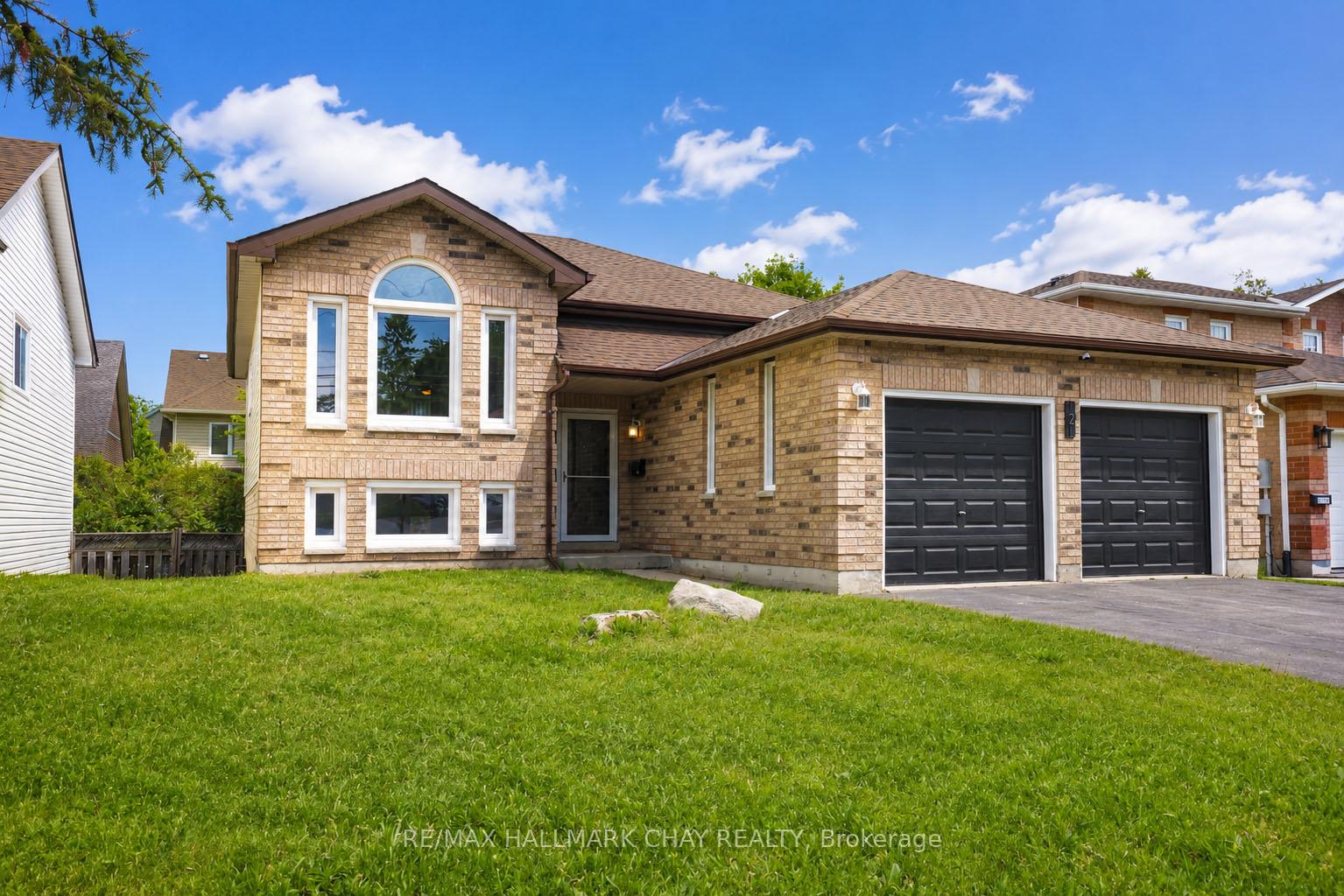 121 Huronia Road, Barrie, ON L4N 4G1