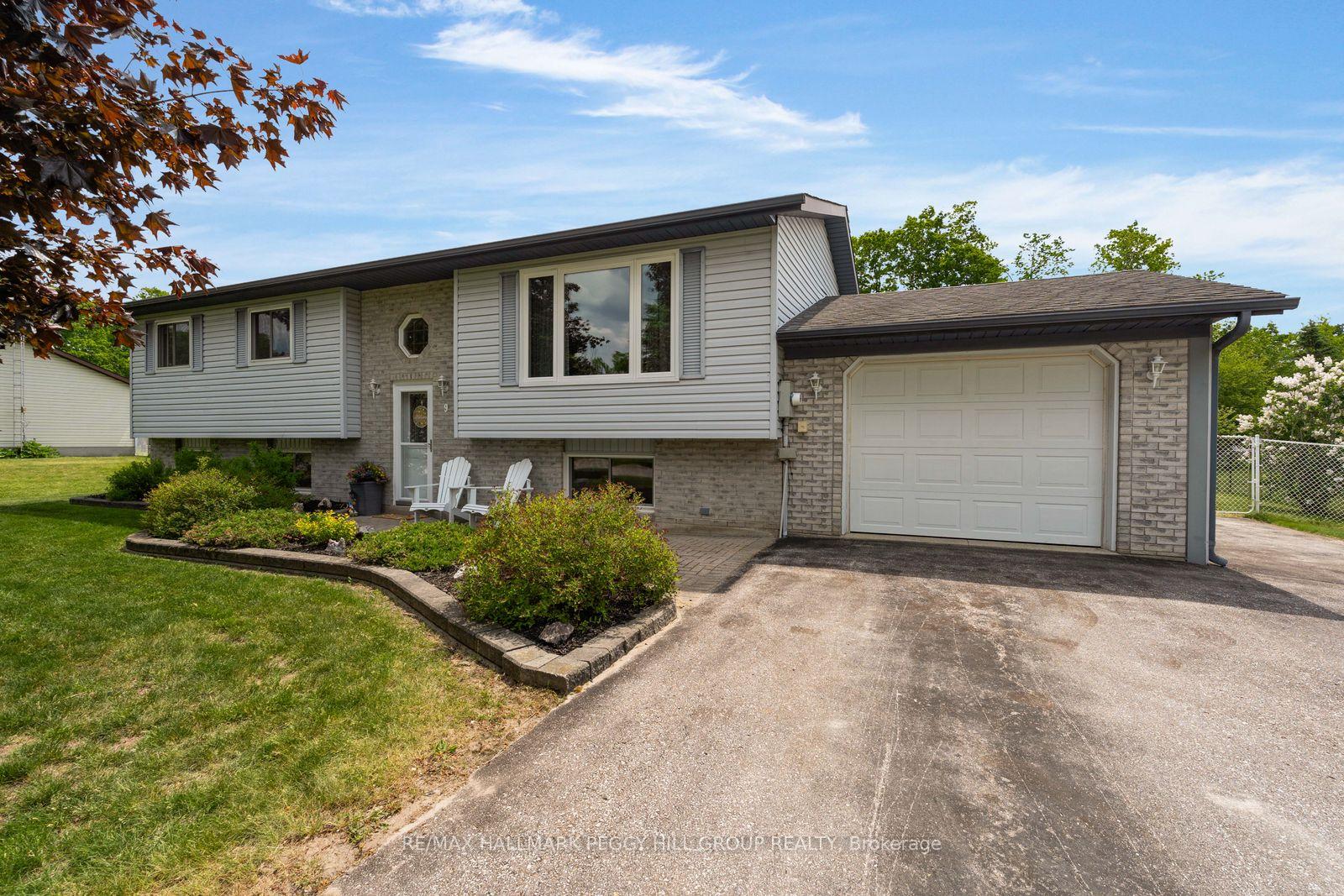 9 Adams Avenue, Springwater, ON L9X 0A1 — Springwater, Ontario