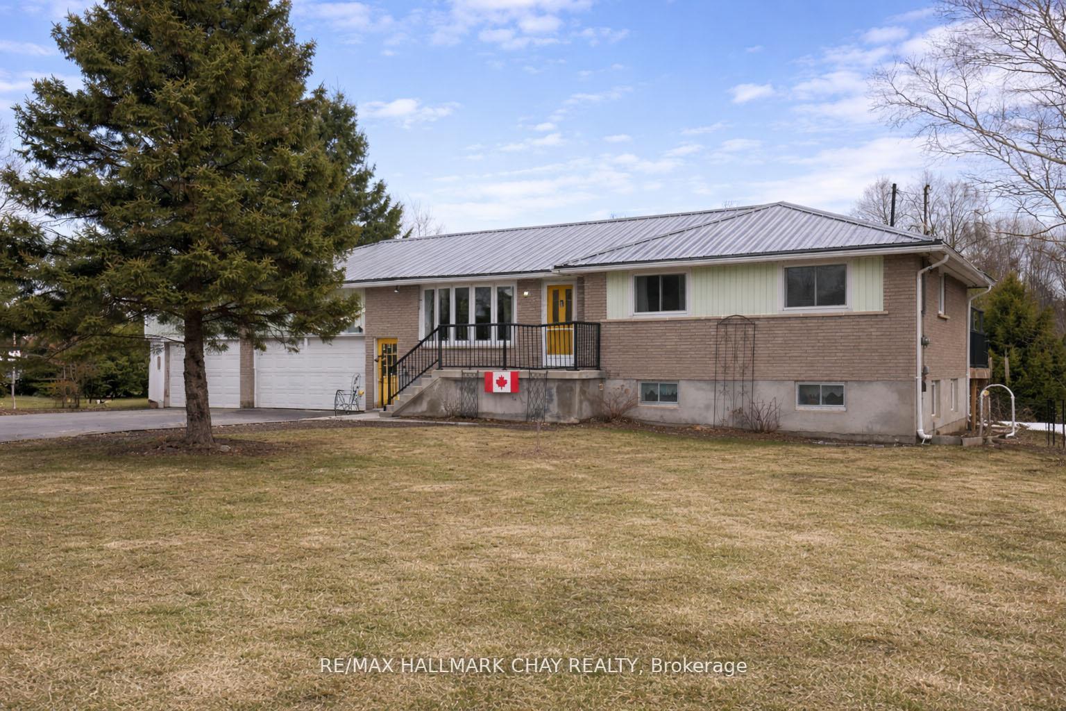 8315 93 Highway, Tiny — photo 2 of 5