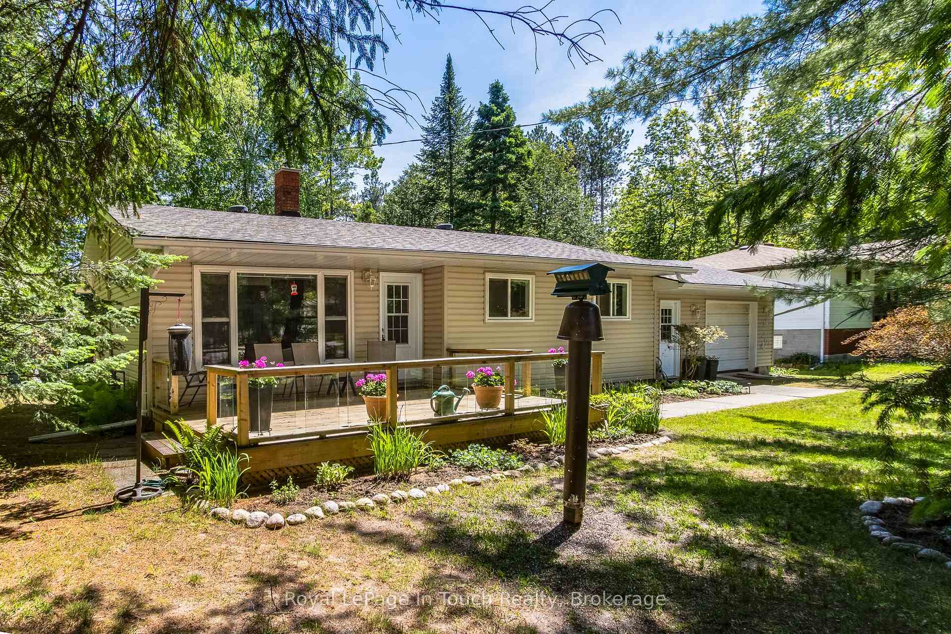 19 Adelard Road, Tiny, ON L0L 2J0 — Tiny, Ontario