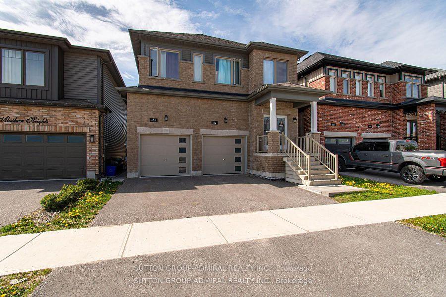 62 Alaskan Heights 1-2, Barrie, ON L9J 0H9