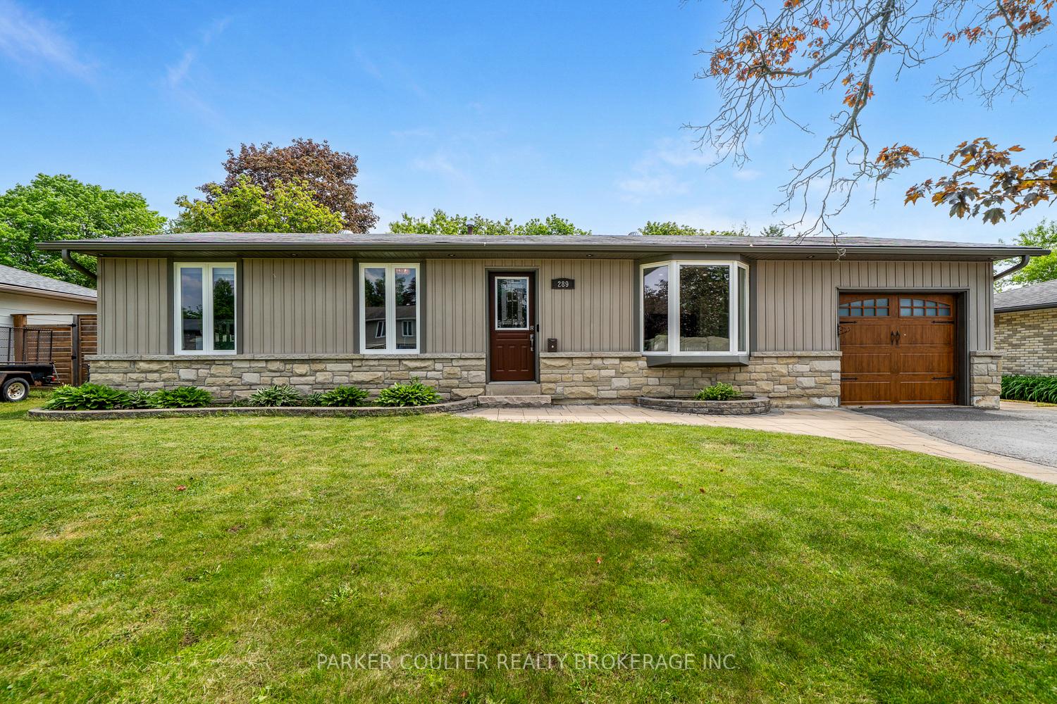 289 Pine Drive, Barrie, ON L4N 4J1