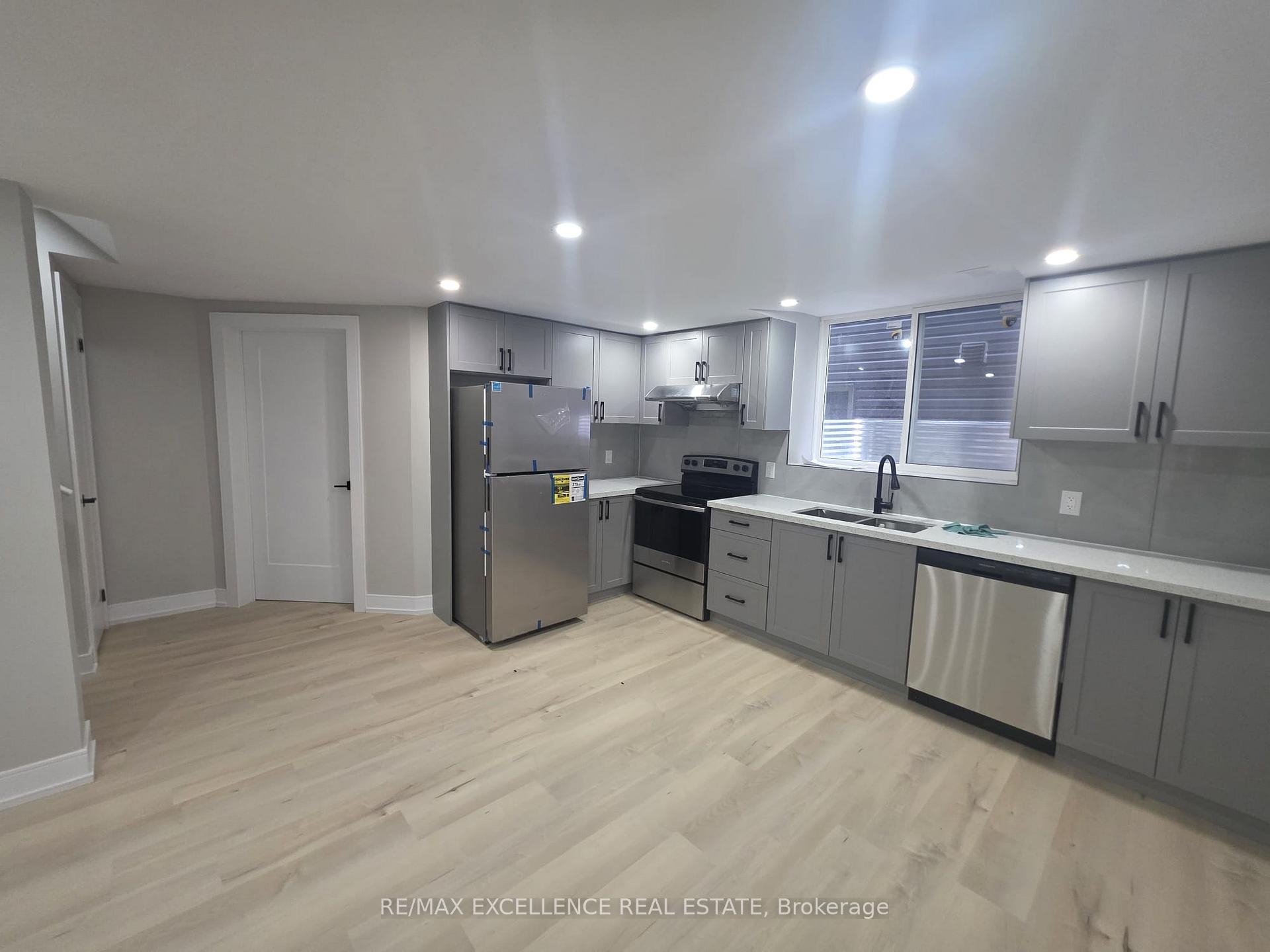 91 Berkely Street, Wasaga Beach, ON L9Z 0K6