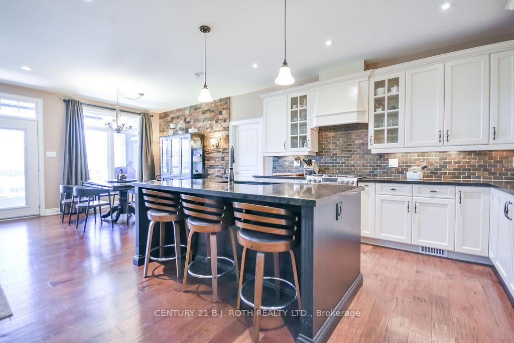 2 Roy Hickling Drive, Springwater — photo 5 of 5