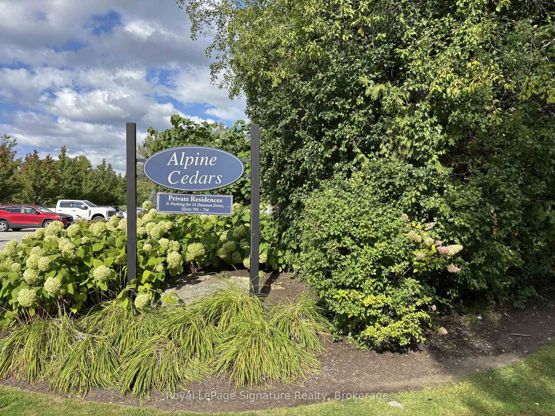 11 DAWSON Drive 717, Collingwood, ON L9Y 5B4 — Collingwood, Ontario