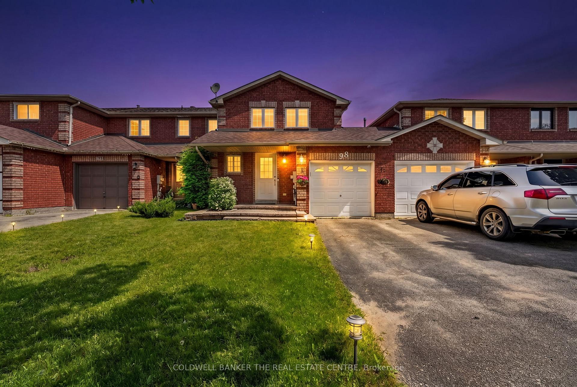 98 Cheltenham Road, Barrie, ON L4M 6S7