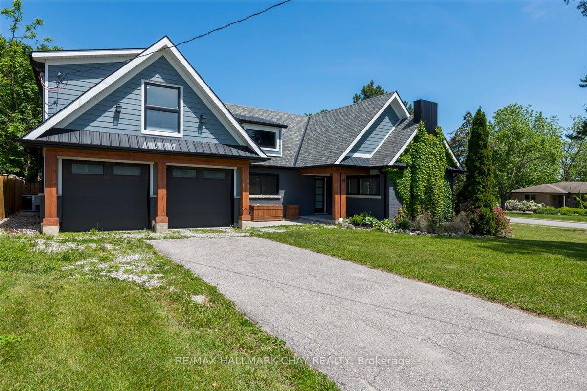 69 Rodney Street, Barrie, ON L4M 4B8