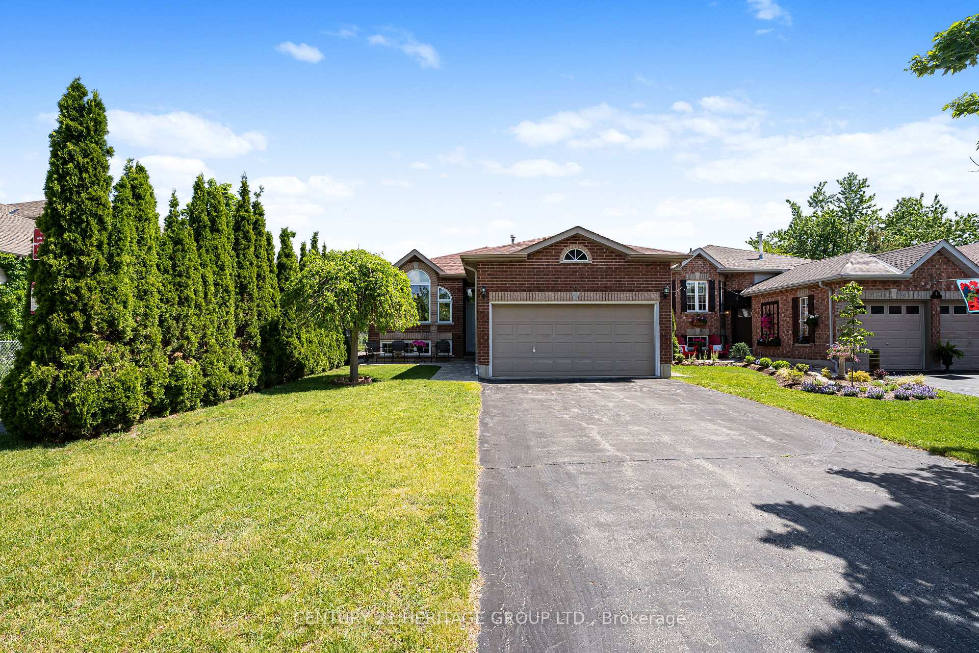 77 Hodgson Drive, Barrie, ON L4N 7Z2