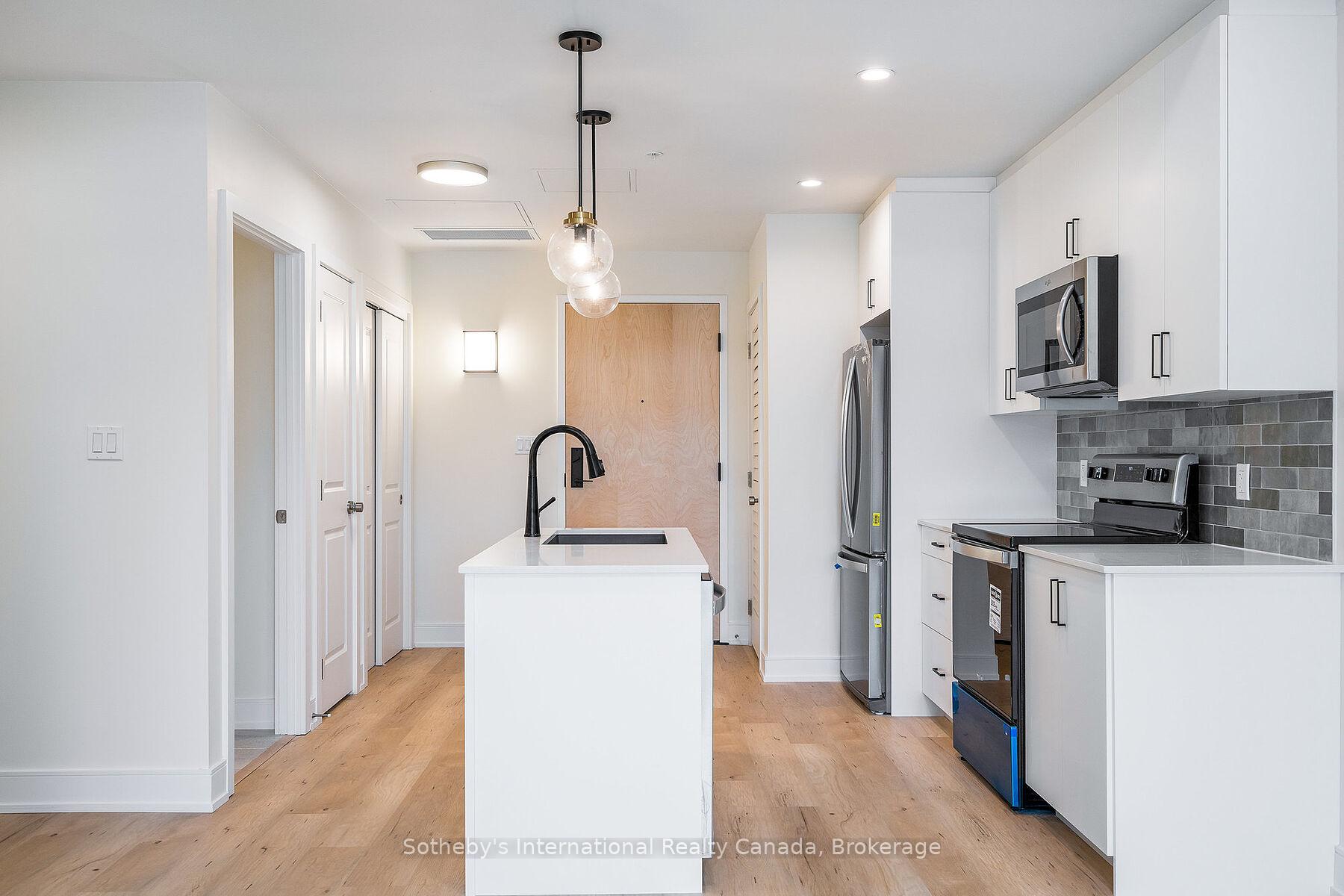 121 Mary Street 221, Clearview — photo 3 of 5