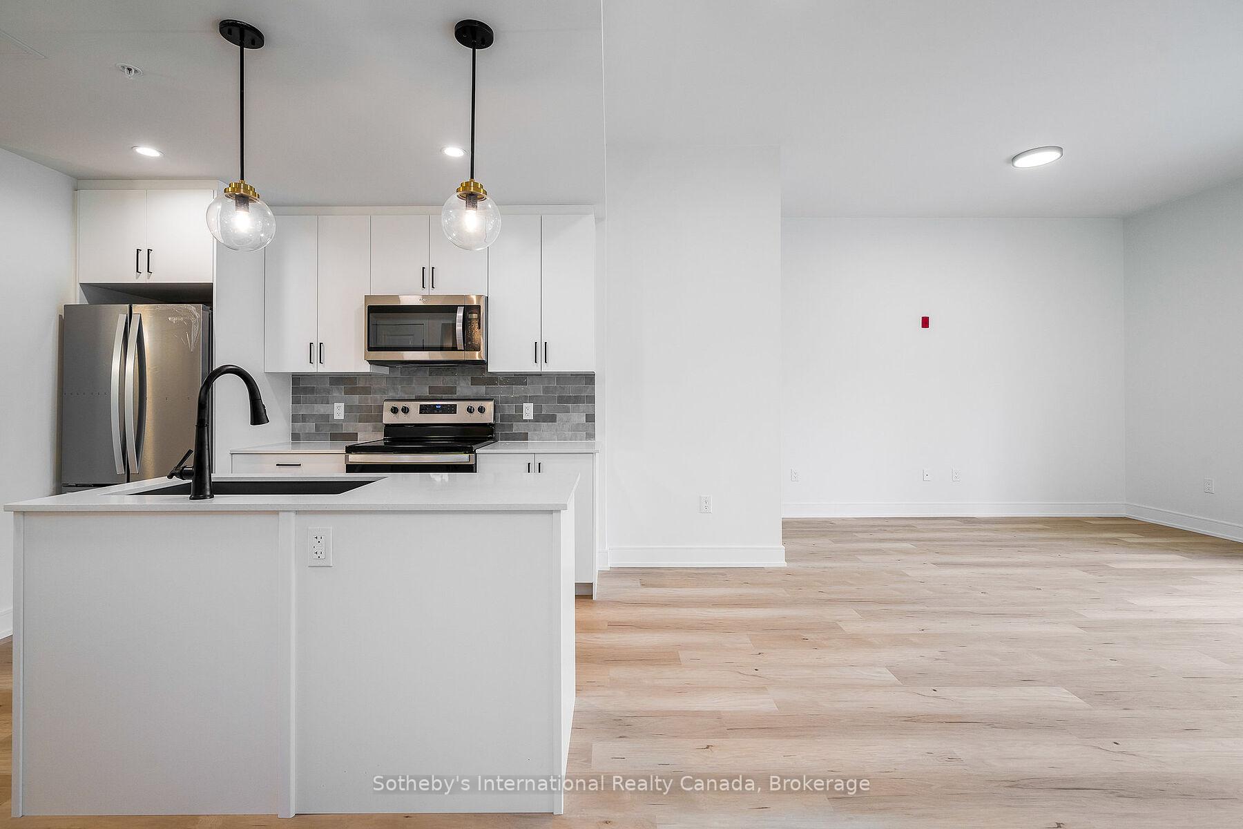 121 Mary Street 221, Clearview — photo 4 of 5