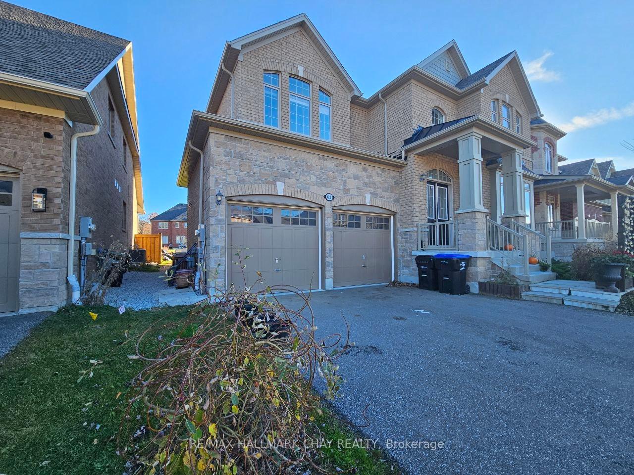 63 Victoria Wood Avenue Lower, Springwater, ON L9X 1Z8