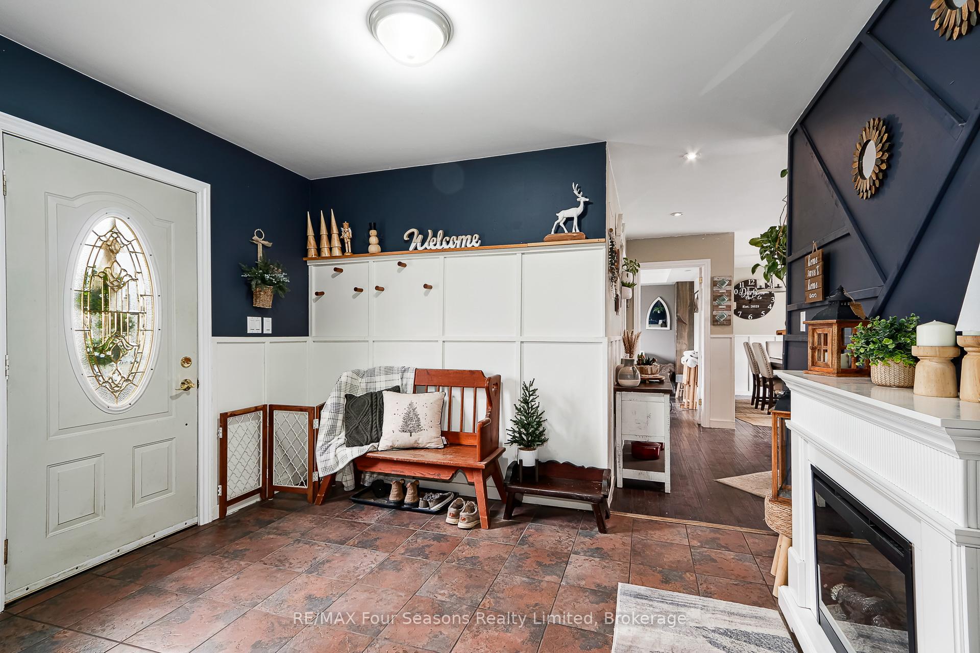 228 Centre Street, Clearview — photo 4 of 5