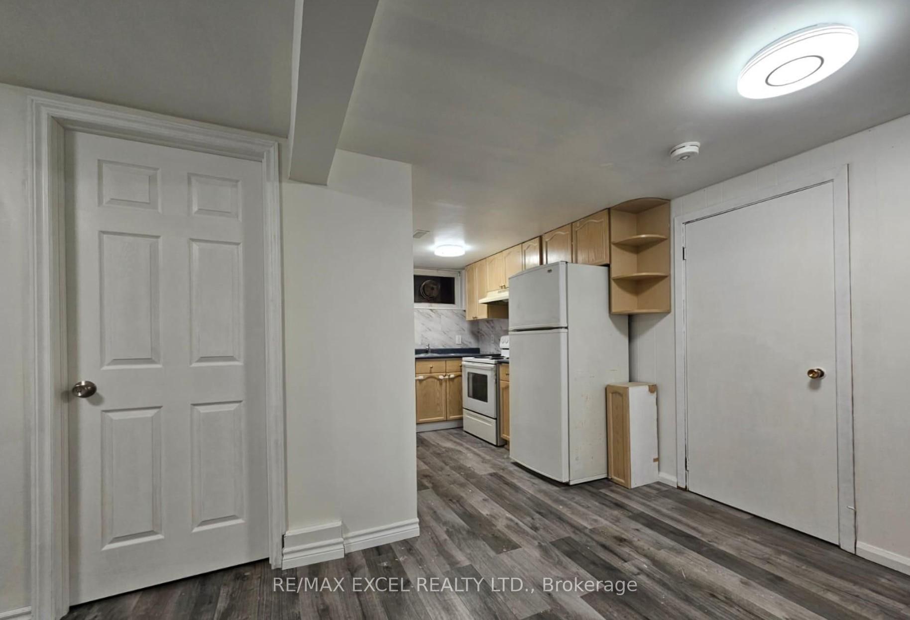 22 Northpark Road, Barrie, ON L4M 2J3