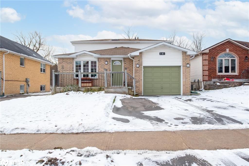 141 Athabaska Road, Barrie, ON L4N 8E5