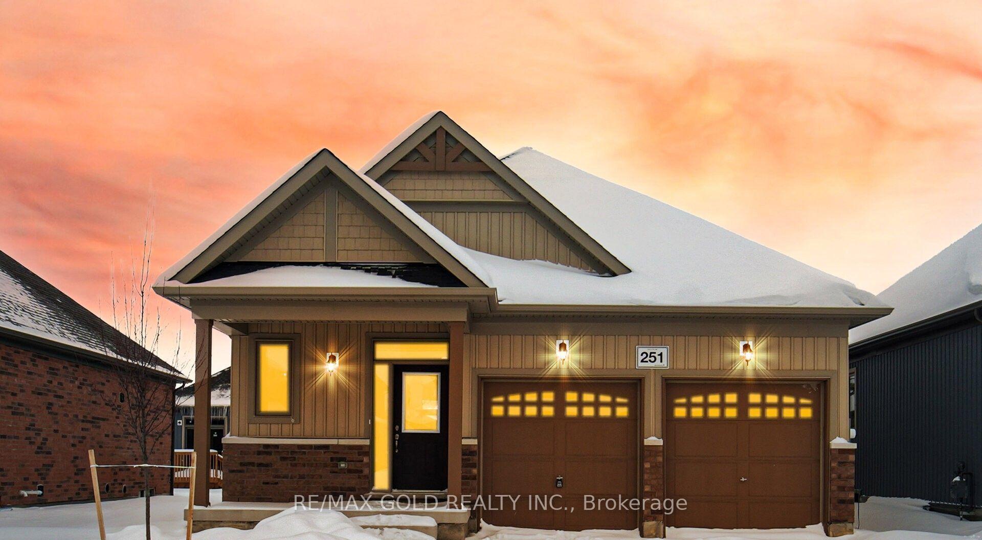 251 Wilcox Drive, Clearview, ON L0M 1S0