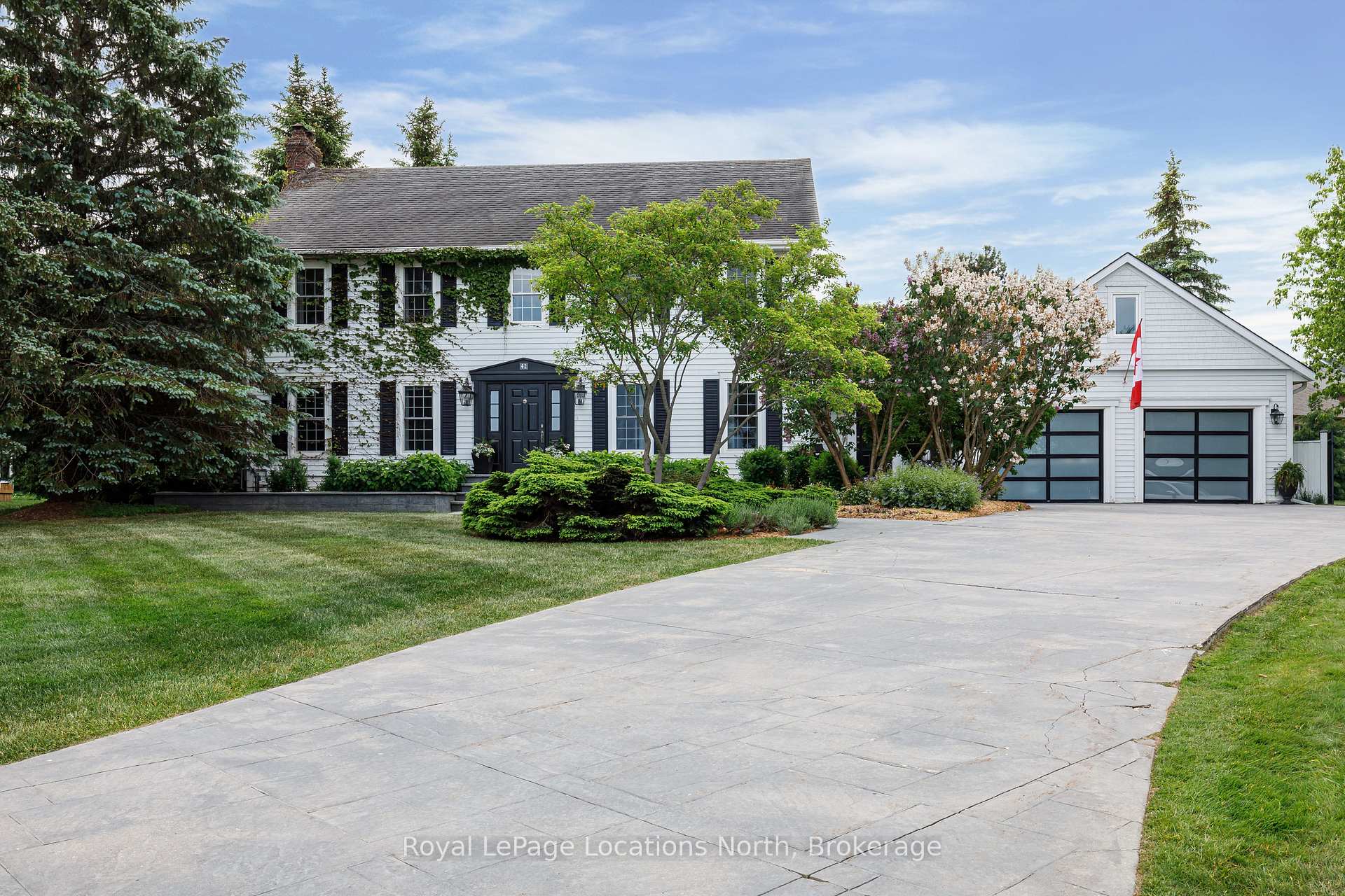 42 Lockhart Road, Collingwood, ON L9Y 2L3