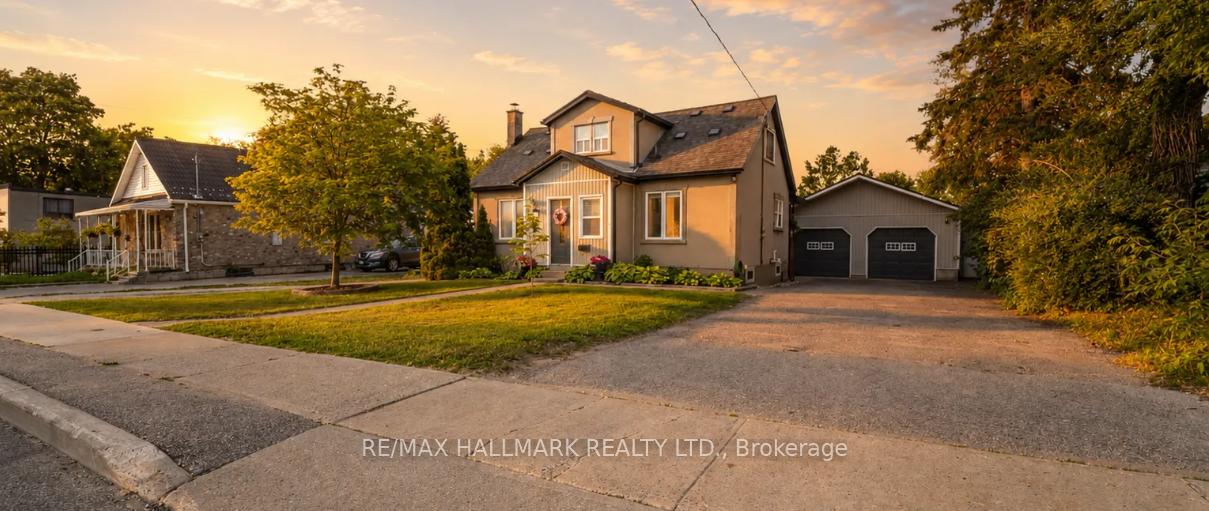 225 Innisfil Street, Barrie, ON L4N 3E9