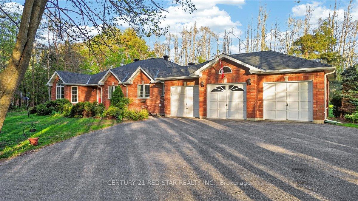 1775 Loretta Avenue, Severn, ON L3V 7W2