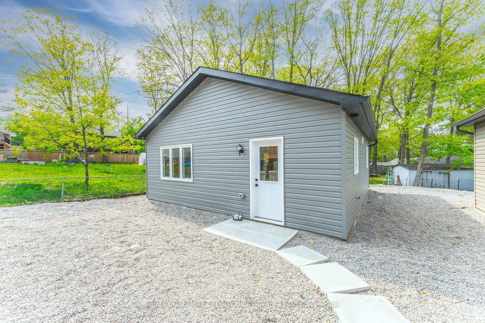 176 Cundles Road W Garden Suite, Barrie, ON L4N 5N2