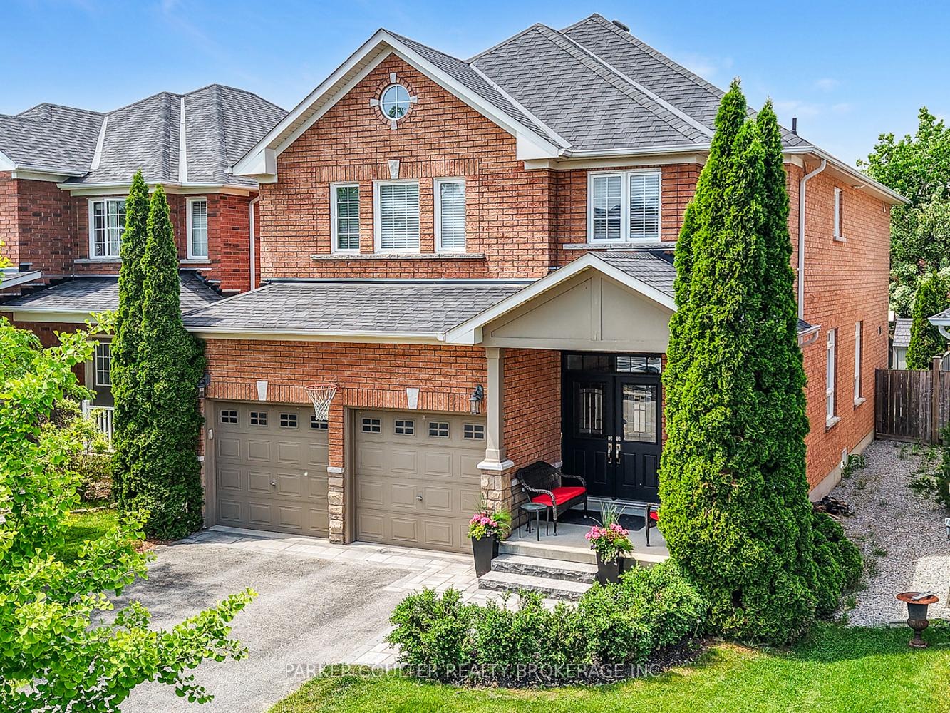 53 Tudor Crescent, Barrie, ON L4M 0A8