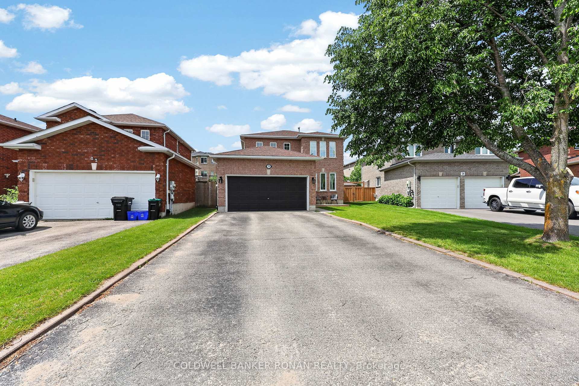 24 Ryan Court, Barrie, ON L4M 6N7