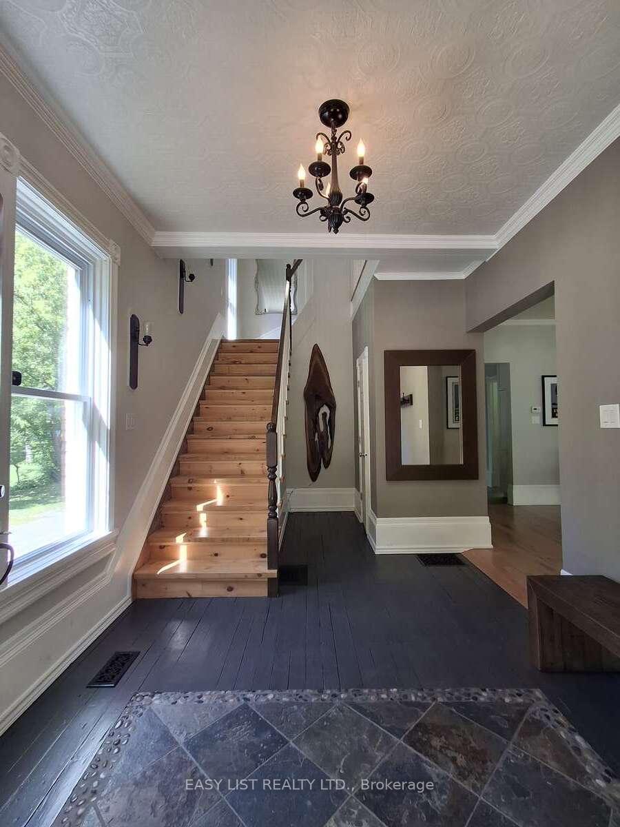 9 River Street, Severn, ON L0K 1E0