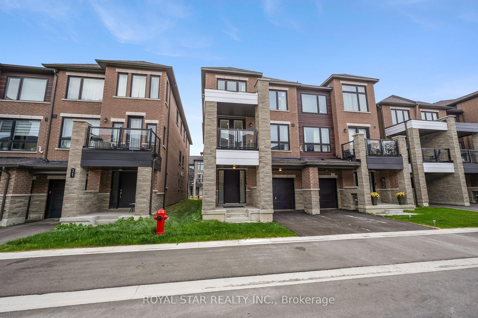 13 Red Maple Lane, Barrie, ON L9J 0N4