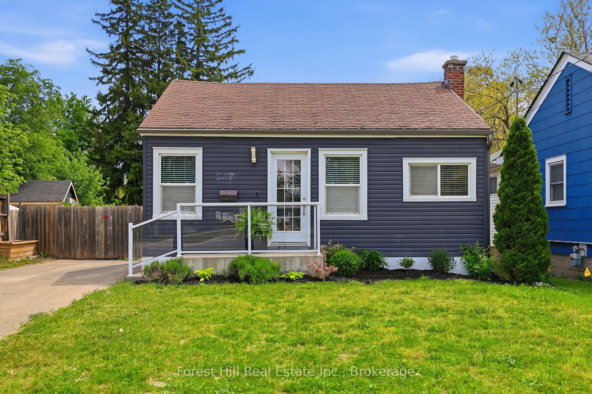 537 Hurontario Street, Collingwood, ON L9Y 2N4