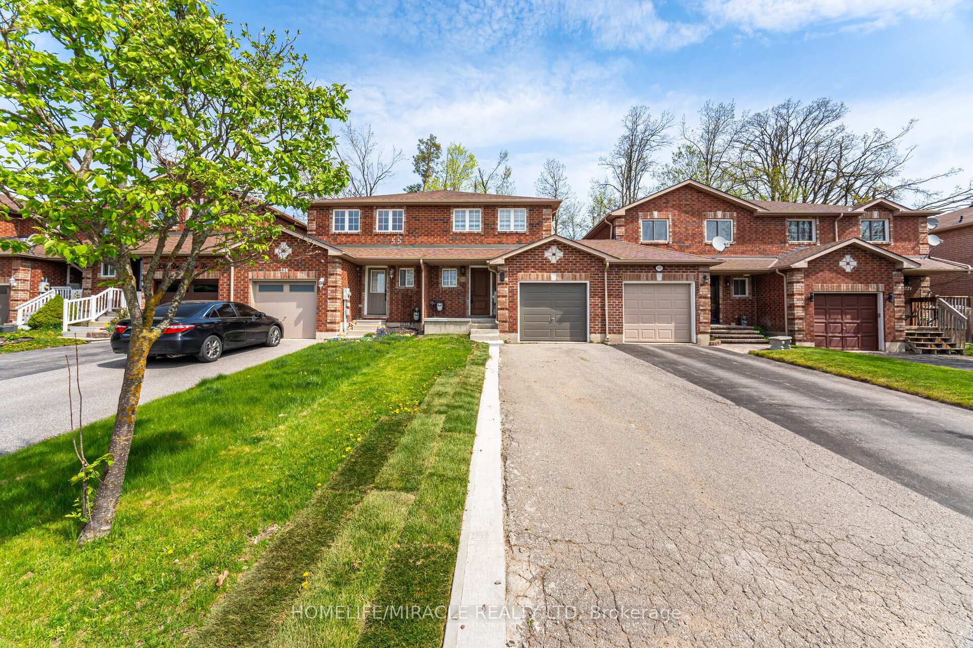 340 Dunsmore Lane, Barrie, ON L4M 7B2