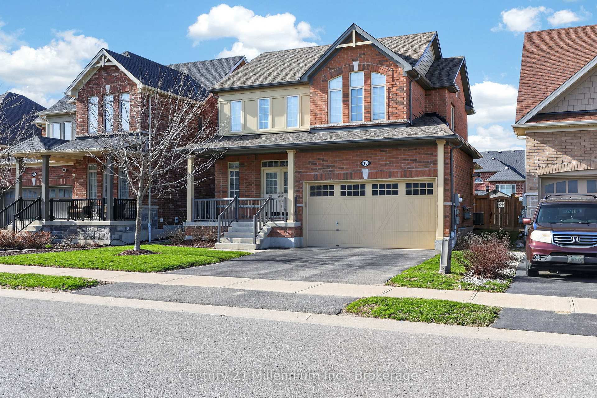 18 Marks Road, Springwater, ON L9X 1A8