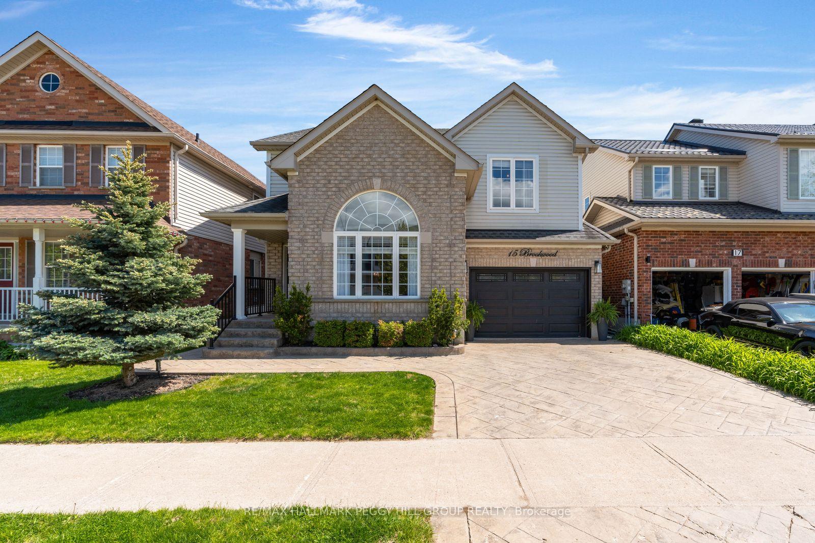 15 Brookwood Drive, Barrie, ON L4N 0Z1