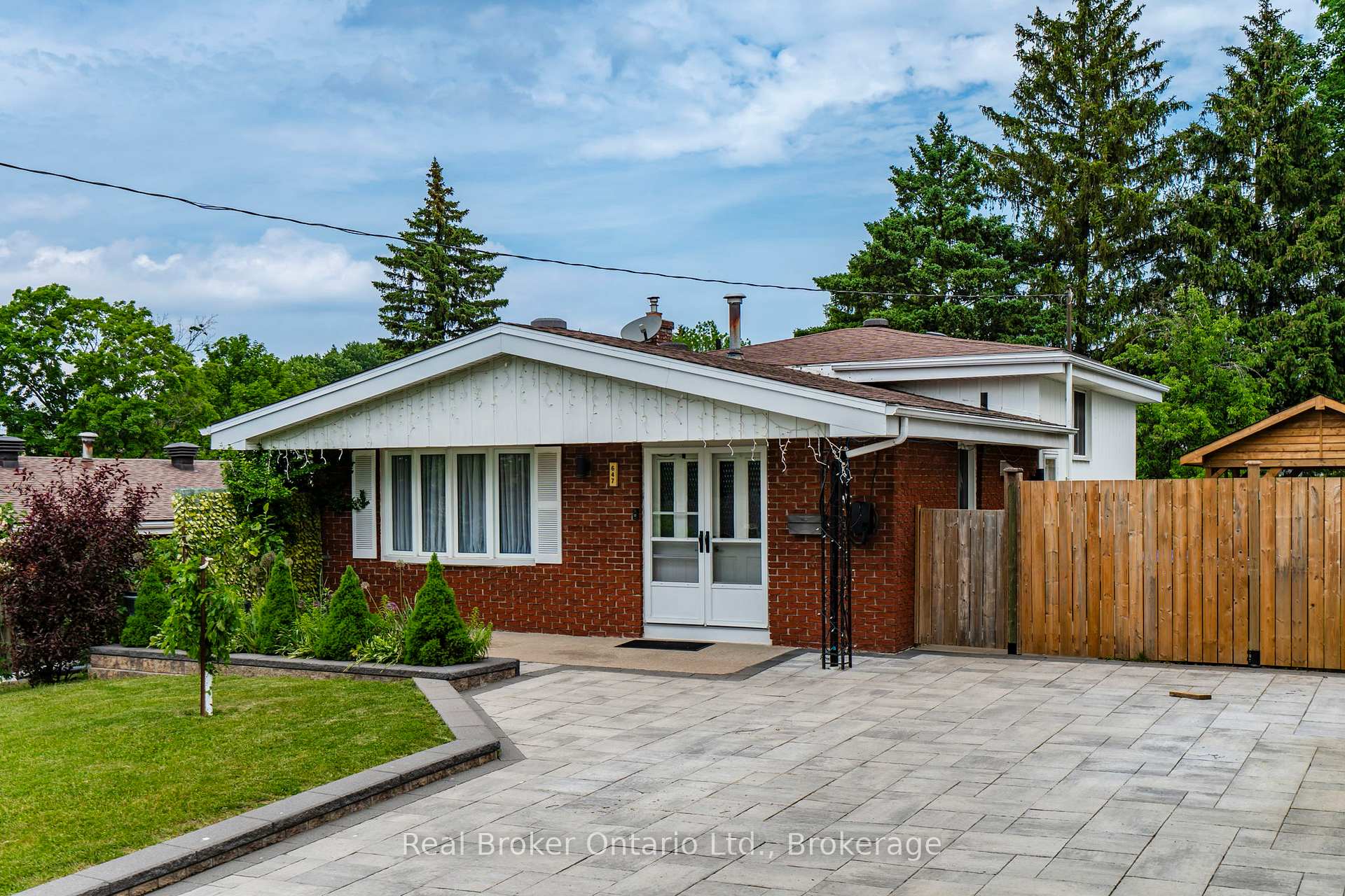 647 Manly Street, Midland, ON L4R 3G7