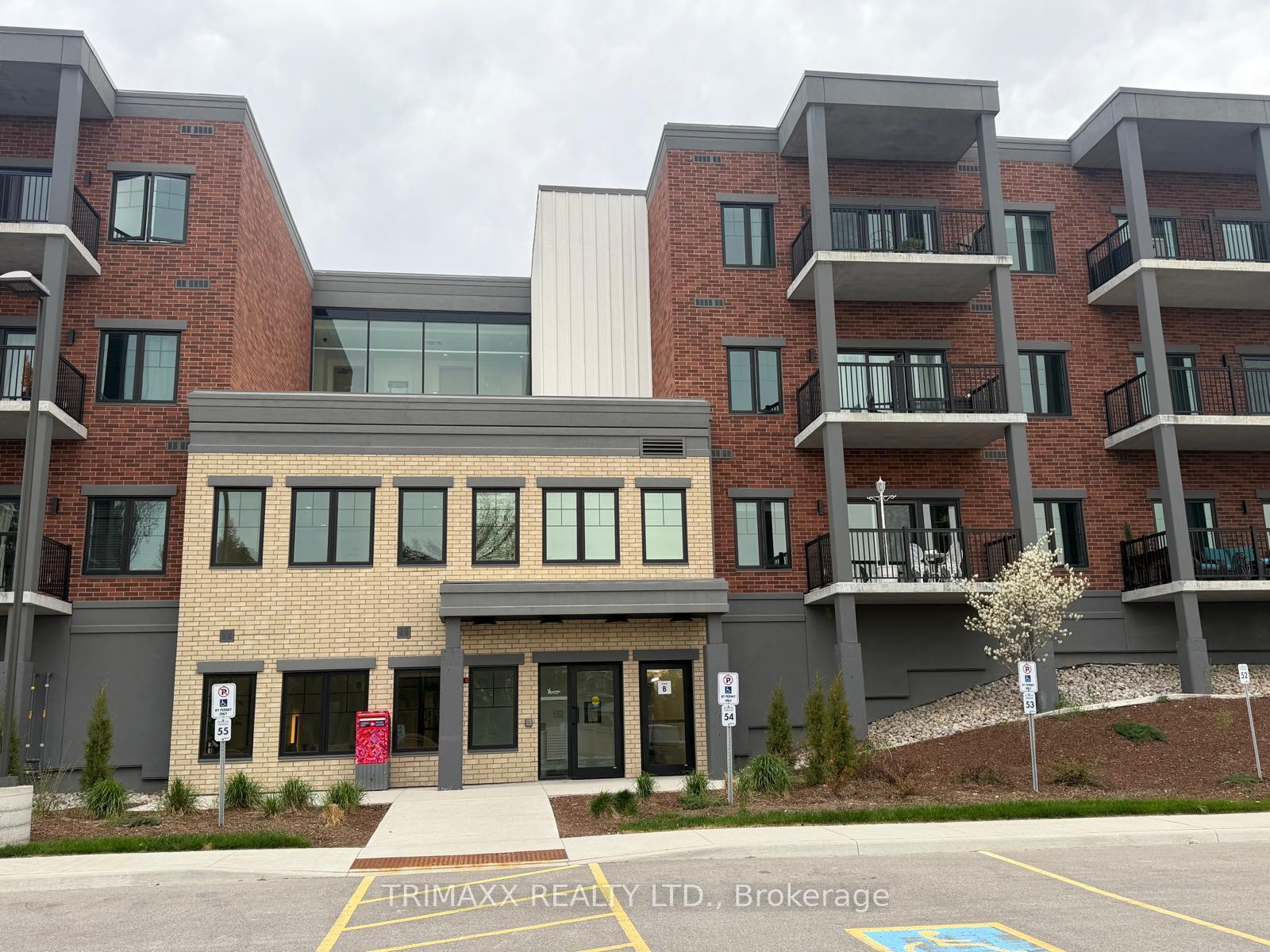 121 Mary Street 318, Clearview, ON L0M 1G0