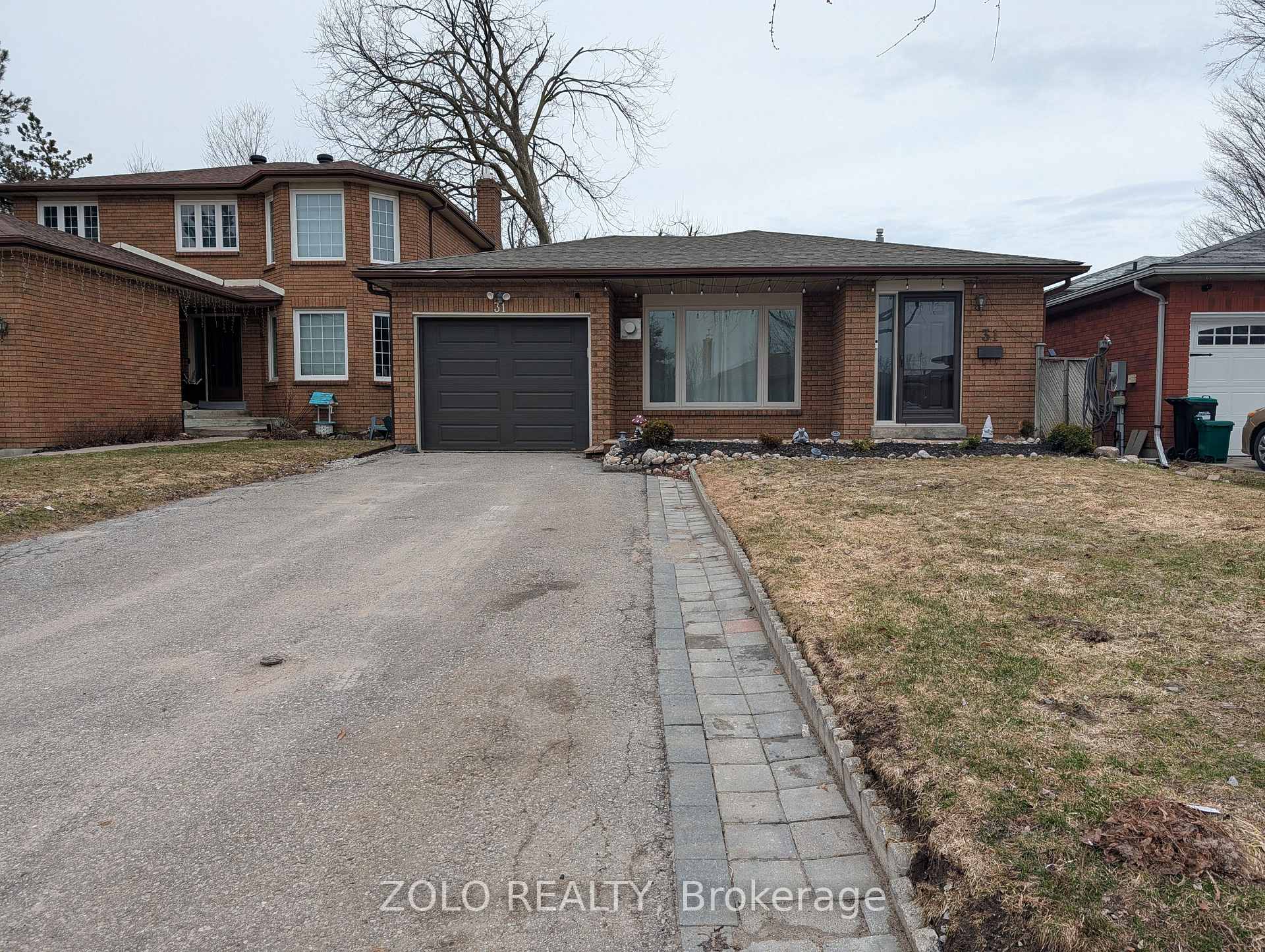 31 Buchanan Street LOWER, Barrie, ON L4M 6B5