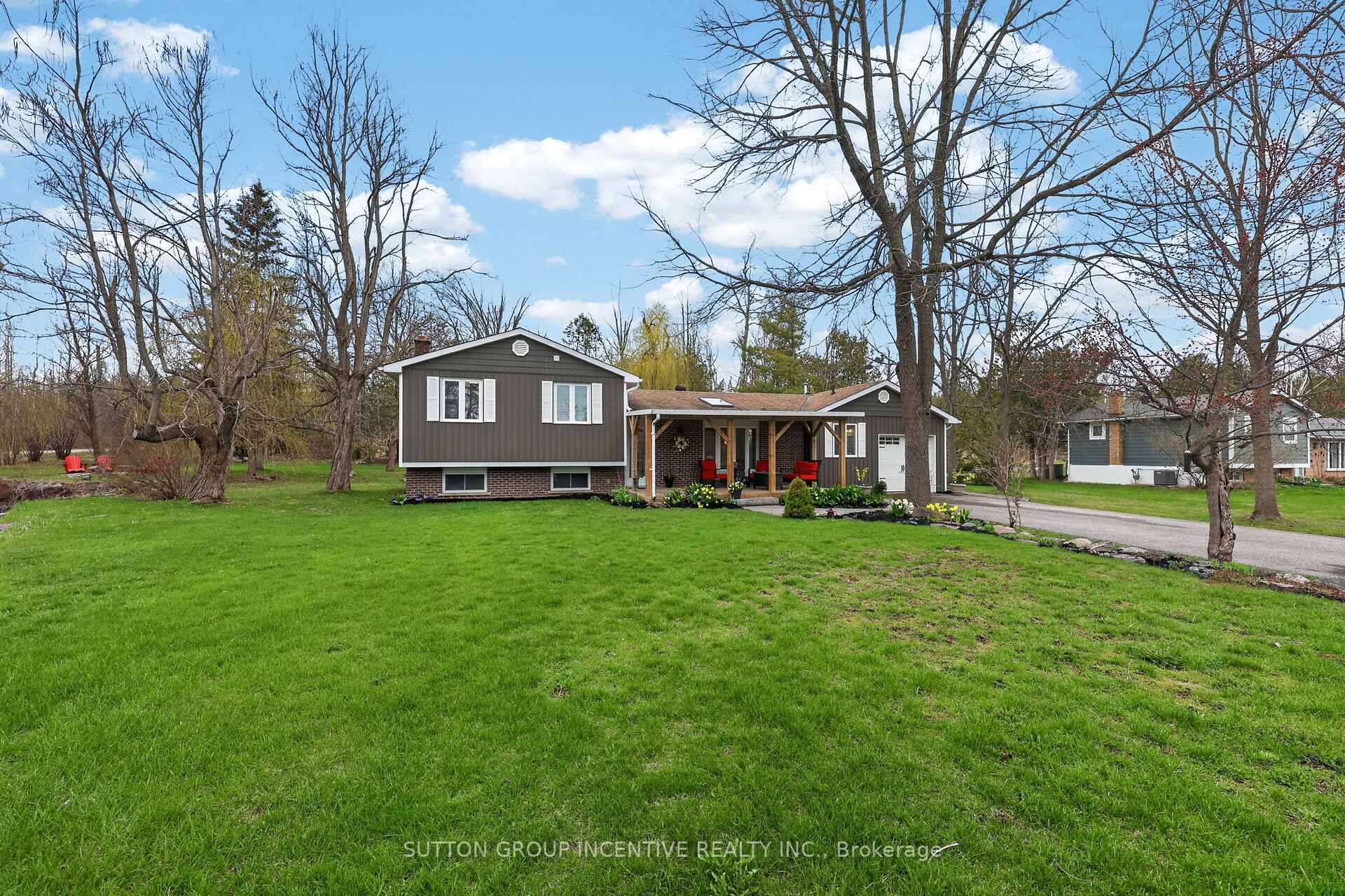 10 Springhome Road, Oro-Medonte, ON L0L 1T0