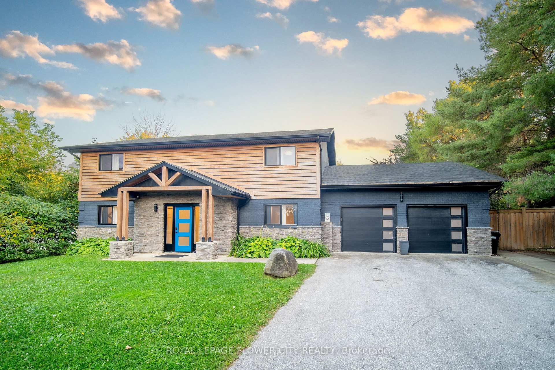 734 Mountain Road, Collingwood, ON L9Y 5G1