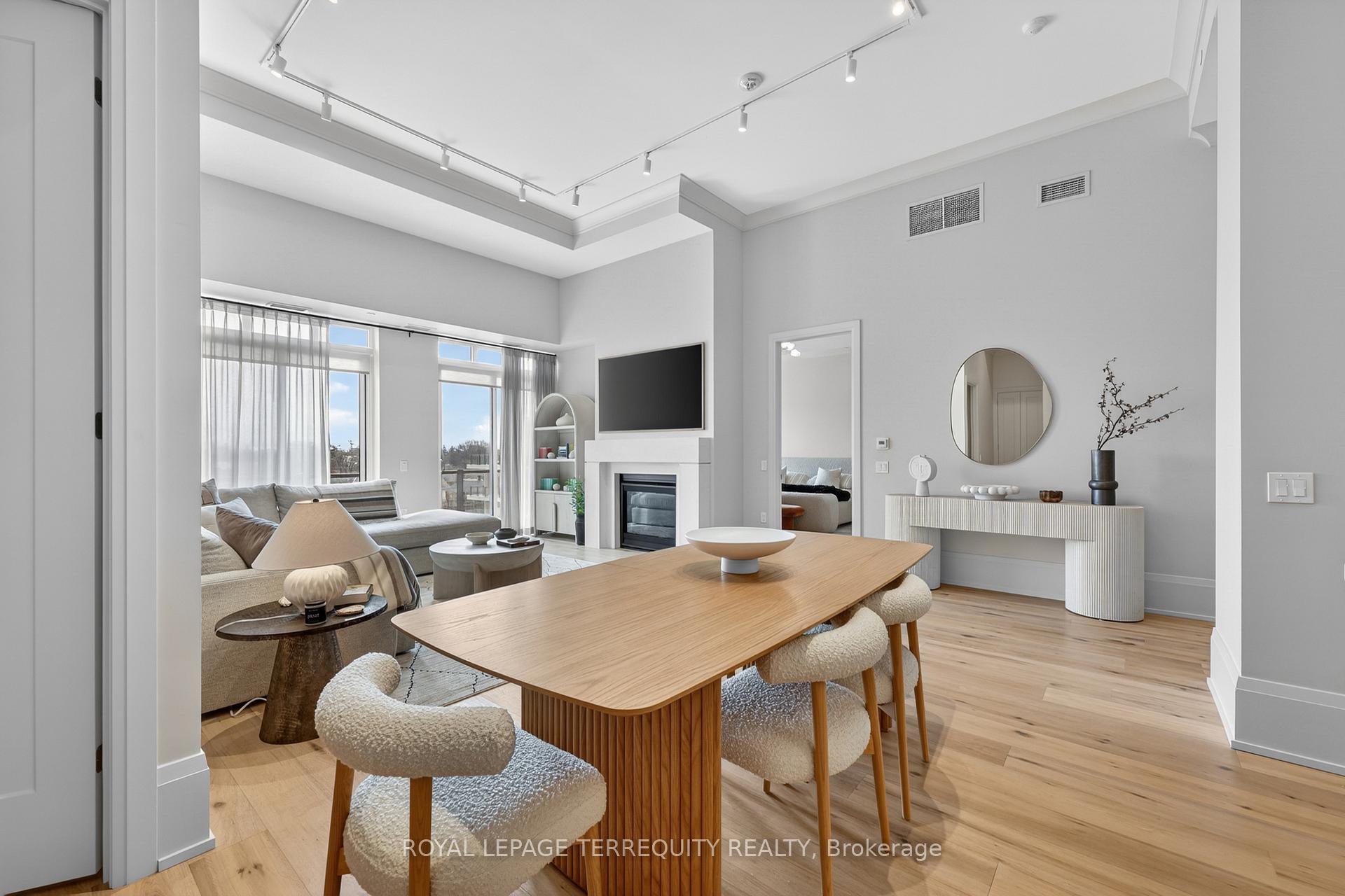 1 Hume Street PH 615, Collingwood, ON L9Y 0X3