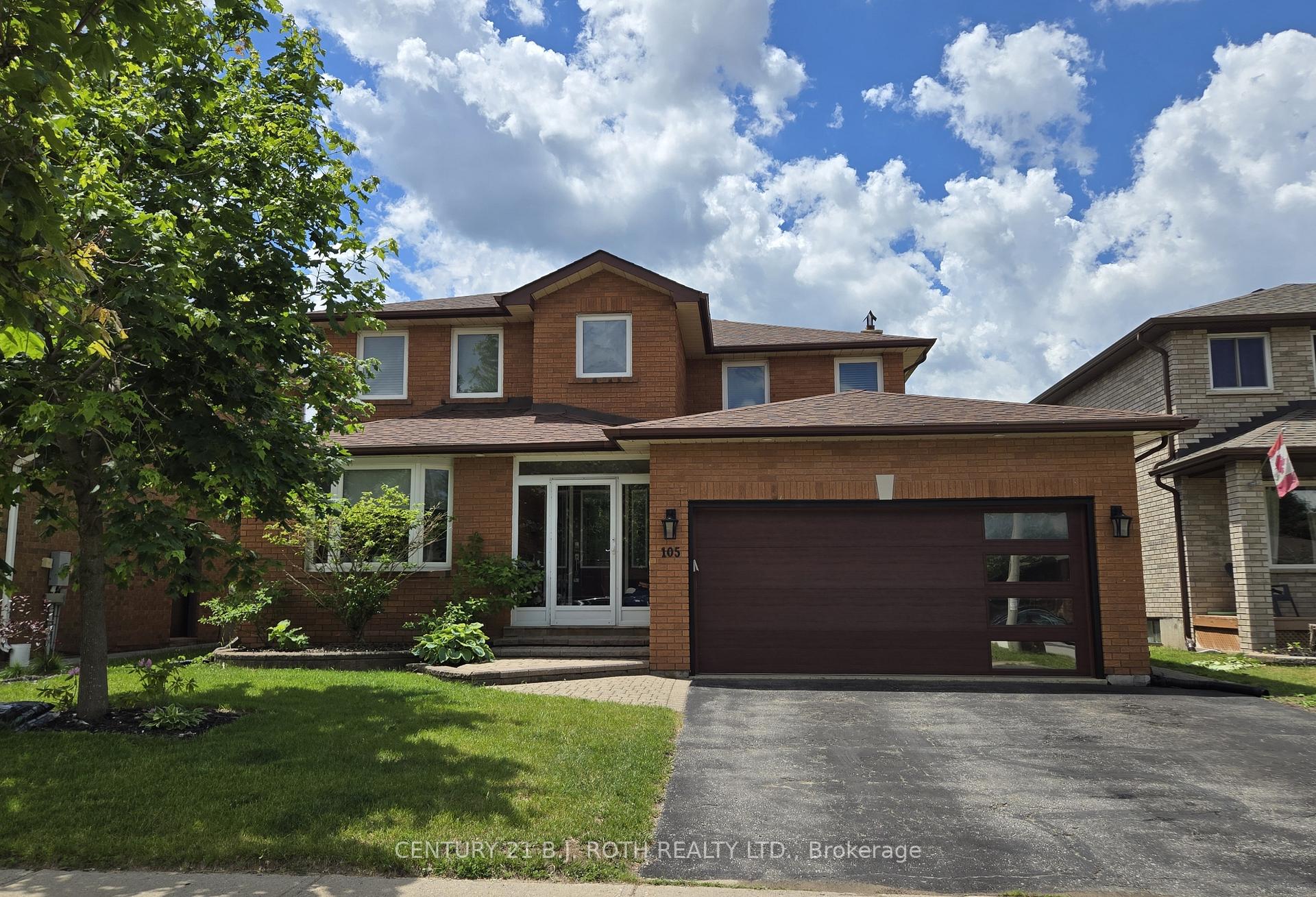 105 Chieftain Crescent, Barrie, ON L4M 3C3