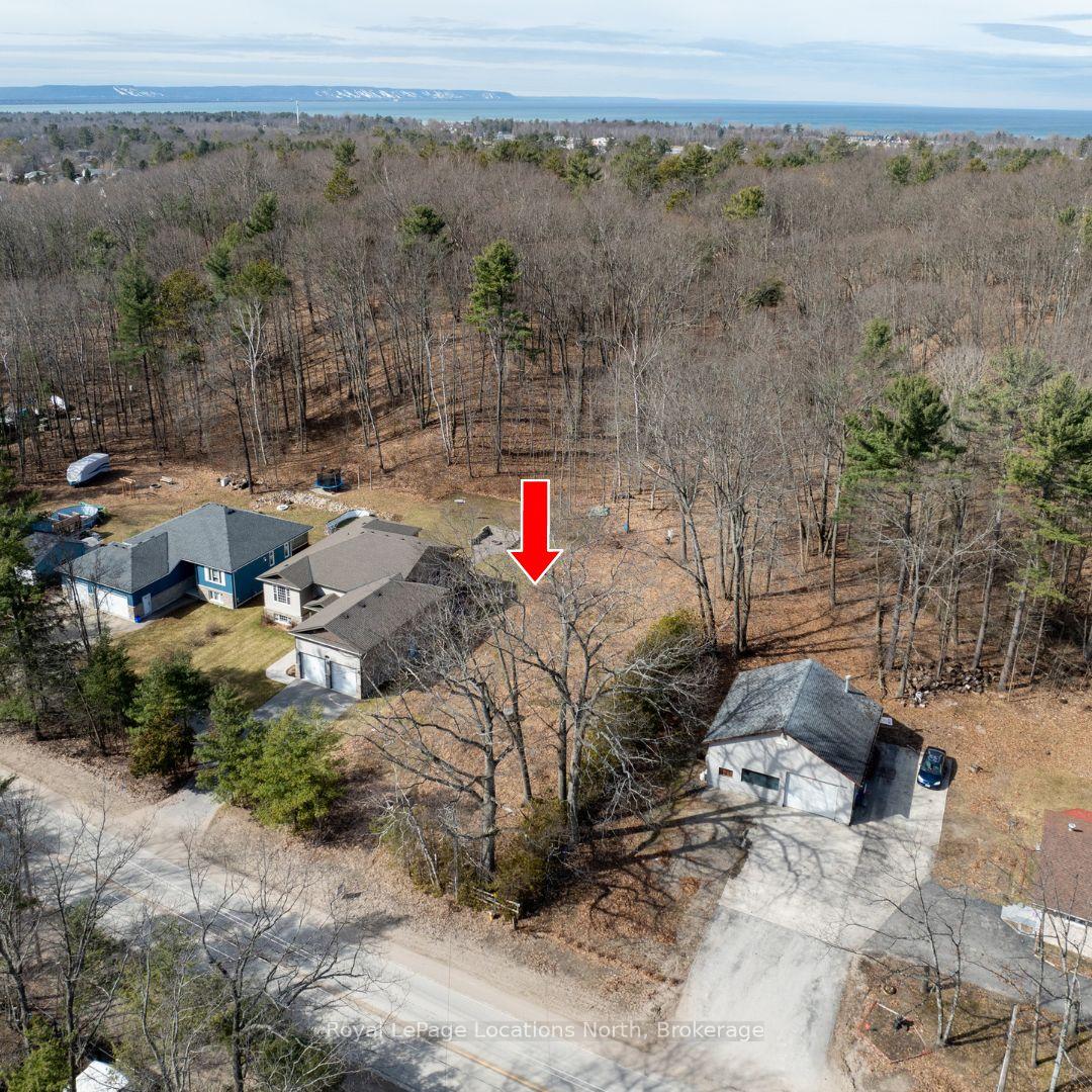198 Golf Course Road, Wasaga Beach, ON L9Z 1S6