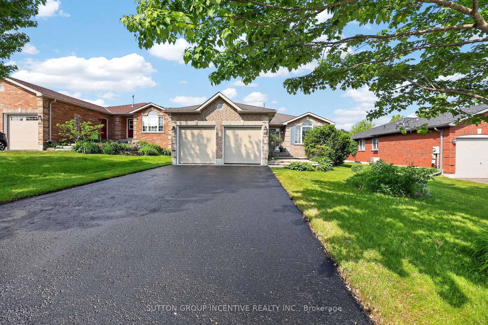 101 Lion's Gate Boulevard, Barrie, ON L4M 7E5
