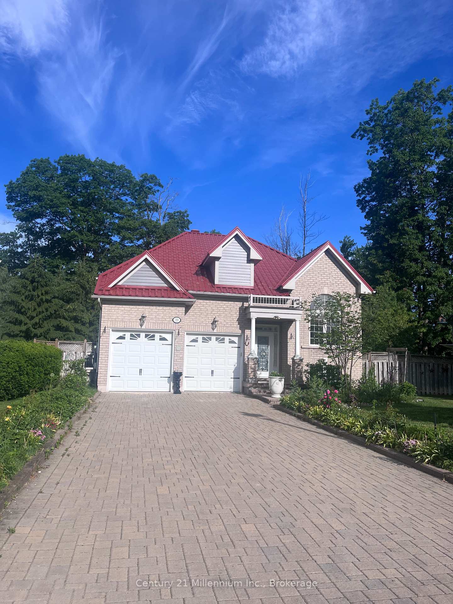 19 Tanager Crescent, Wasaga Beach, ON L9Z 0B3