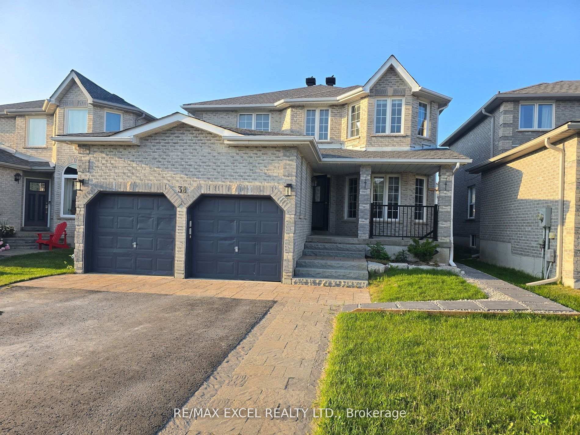 38 Shaina Court Main& 2nd Floor, Barrie, ON L4N 9S7