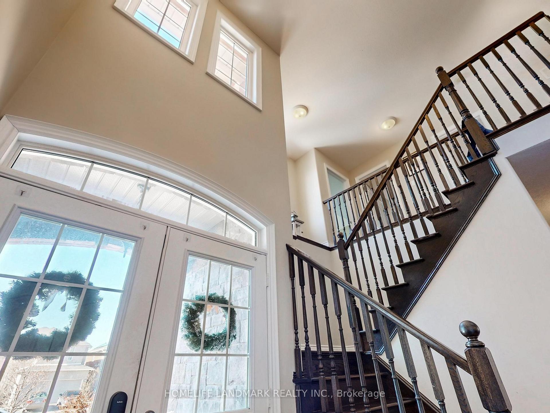 73 GRAIHAWK Drive, Barrie, ON L4N 6G7
