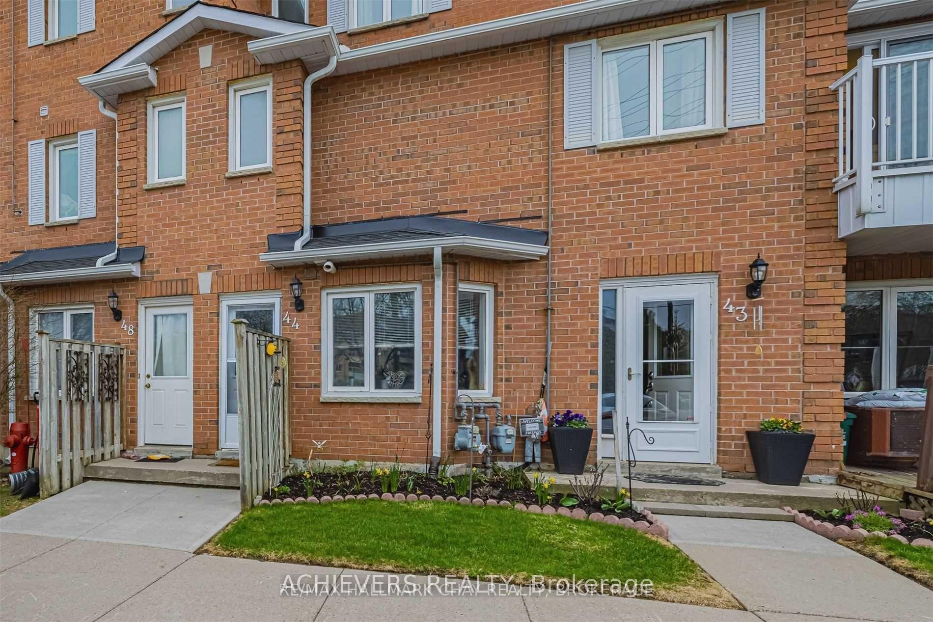 510 Essa Road 44, Barrie, ON L4N 7L5