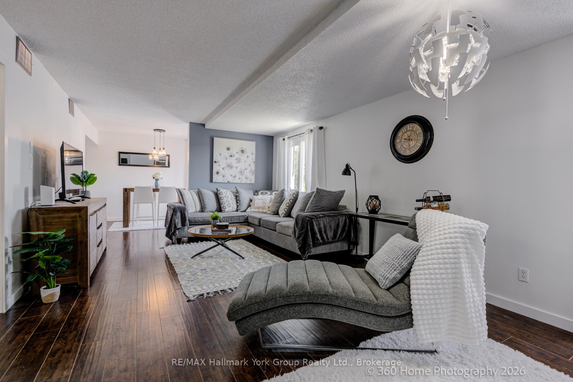 502 ESSA Road 16, Barrie, ON L4N 7L4